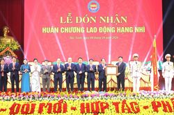 Hiệp hội doanh nghiệp TP Bắc Ninh đón nhận Huân chương lao động hạng Nhì