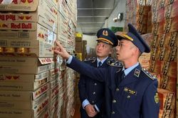 Tăng cường đấu tranh, ngăn chặn hàng giả và xâm phạm quyền sở hữu trí tuệ
