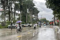 Ng&agrave;y 5/10 c&oacute; mưa r&agrave;o, d&ocirc;ng ở v&agrave;i nơi, đ&ecirc;m v&agrave; s&aacute;ng trời r&eacute;t