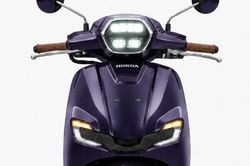 Xe ga Honda động cơ 160cc giá 43 triệu đồng trang bị ngang SH, thiết kế sang trọng