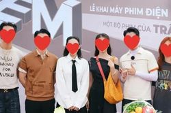 Thực hư bức ảnh được cho là dàn cast phim EM: Tóc Tiên, Thanh Thuỷ, Võ Điền Gia Huy?