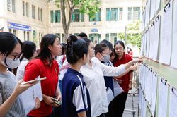 Chỉ còn một phương thức tuyển sinh Đại học: Nên hay không?