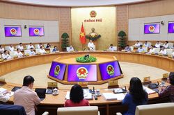 DẤU ẤN HIỆU QUẢ CỦA MỘT CH&Iacute;NH PHỦ H&Agrave;NH ĐỘNG SAU 6 TH&Aacute;NG