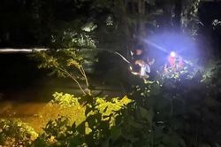 Lâm Đồng: Hai người đang cắm trại bị nước cuốn trôi, một người chết