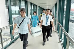 Vietnam Airlines đổi chuyến, chạy đua thời gian vận chuyển mô, tạng cứu người