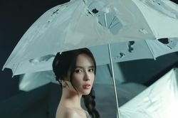 Thiều Bảo Trâm chia sẻ: 'Cơn mưa trong lòng không tạnh vì một ai đó đến che ô cho bạn'
