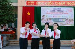 Dùng tiểu phẩm để nói chuyện bạo lực học đường