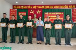 Trao thưởng Đồn Biên phòng Phú Lộc về thành tích đấu tranh phòng, chống tội phạm ma túy