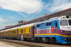 Khoảng 6,3 triệu khách di chuyển bằng đường sắt qua 9 tháng