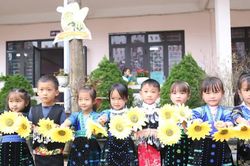 Mức hỗ trợ học tập mới đối với đồng bào dân tộc thiểu số rất ít người