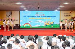 Học sinh tiểu học tìm hiểu 'những hành động nhỏ mang lại lợi ích lớn'