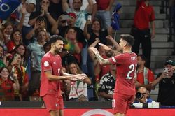 Goncalo Ramos đưa Bồ Đào Nha vào tứ kết UEFA Nations League