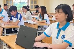Cô gái khiếm thị bước ra thế giới