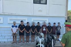 Đà Nẵng: Bắt nhóm dàn cảnh đánh nhau, dùng kiếm cướp xe máy
