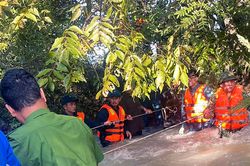 Nước lũ dữ cuốn trôi hai người đi cắm trại, một thanh niên tử vong