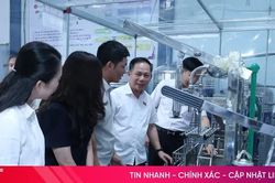 Đoàn ĐBQH Hà Tĩnh khảo sát chất lượng nước uống đóng chai