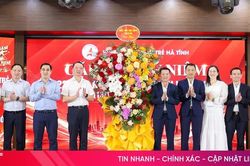 Chủ tịch UBND tỉnh Hà Tĩnh dự gặp mặt nhân Ngày Doanh nhân Việt Nam