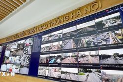 Hà Nội gỡ 'điểm nghẽn' giao thông từ trung tâm điều hành