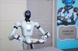Giới đầu tư quốc tế 'để mắt' tới ngành công nghiệp robot Trung Quốc