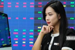 VN-Index sau tuần 'rơi tự do': Cơ hội hồi phục đang trở lại?
