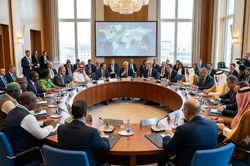 OPEC+ “đóng băng” hạn ngạch khai thác dầu tháng 11