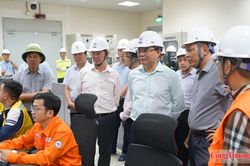 Bộ trưởng Lê Mạnh Hùng chỉ đạo đẩy nhanh tiến độ các dự án tại Trung tâm Điện lực Quảng Trạch