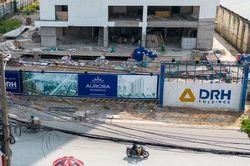 Vì sao cổ phiếu của DRH Holdings rơi vào diện đình chỉ, có nguy cơ bị hủy niêm yết?