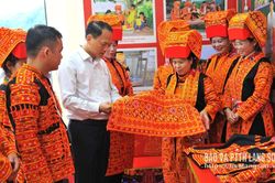 Bế mạc lớp tập huấn, truyền dạy bảo tồn, phát huy trang phục truyền thống dân tộc Dao xã Xuân Dương