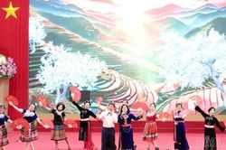 Kỷ niệm 30 năm Hội Hữu nghị Việt Nam - Thái Lan