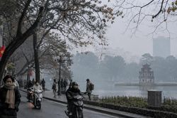 Dự báo thời tiết ngày mai 6/10/2026: Gió mùa đẩy mưa lớn xuống miền Trung, miền Bắc lạnh về đêm