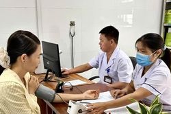 Tân Lạc chủ động phòng bệnh, chăm sóc sức khỏe cộng đồng