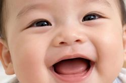 Trẻ 9 tháng chưa mọc răng - những điều cha mẹ cần biết