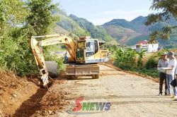 Con đường mới lên bản cao