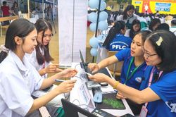 Hơn 1.600 học sinh tham gia Ngày hội việc làm năm 2026
