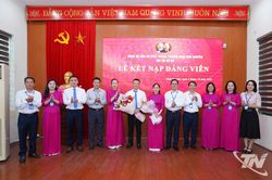 Đảng bộ Báo và Phát thanh, Truyền hình Thái Nguyên: Kết nạp 2 đảng viên mới