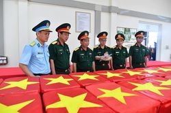 Quân khu 9 đưa 15.401 mẫu hài cốt liệt sĩ ra Hà Nội bằng máy bay quân sự