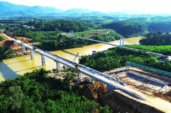 Tăng tốc đưa cầu Bình Thành về đích cuối tháng 10, thay thế cầu treo xuống cấp