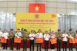 Giao lưu văn hóa, thể thao chào mừng 70 năm Ngày thành lập Phòng Cảnh vệ miền Nam
