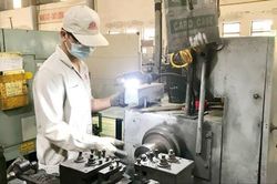 Từ hỗ trợ đến tạo điều kiện cho doanh nghiệp phát triển