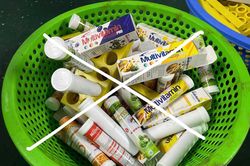 Triệt phá cơ sở sản xuất hơn 1,2 triệu lọ C sủi giả ở Hà Nội