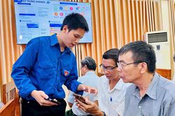 Cải cách hành chính: Tháo gỡ vướng mắc, kiến tạo nền hành chính phục vụ Bài 4: Đồng hành, giúp người dân chủ động tiếp cận