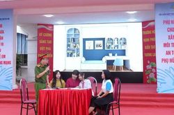 Hà Nội: Chung tay bảo vệ phụ nữ, trẻ em trước nguy cơ xâm hại trên không gian mạng
