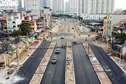 Đường nối 'khu đô thị nhà giàu' ở Hà Nội rộng 50m vừa thông xe