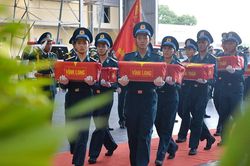 Chuyến bay đặc biệt đưa 15.401 mẫu sinh phẩm hài cốt liệt sĩ ra Hà Nội