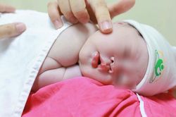Sinh thường 7 lần trong 9 năm, người mẹ gặp biến cố khi cận ngày sinh