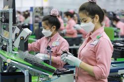 Chính sách mới: Khuyến khích khen thưởng người trực tiếp lao động, sản xuất, kinh doanh