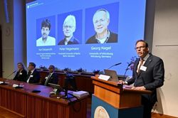 Nobel Y sinh 2026 vinh danh 3 nhà khoa học về công nghệ quang di truyền
