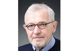 Nobel Vật lý 2026 thuộc về nhà khoa học người Bỉ Francis Halzen