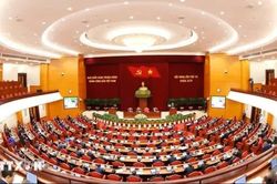 Ngày làm việc thứ hai Hội nghị lần thứ 4 Ban Chấp hành Trung ương Đảng khóa XIV