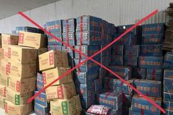 Hà Nội phát hiện hàng chục tấn bánh kẹo giả mạo nguồn gốc xuất xứ
